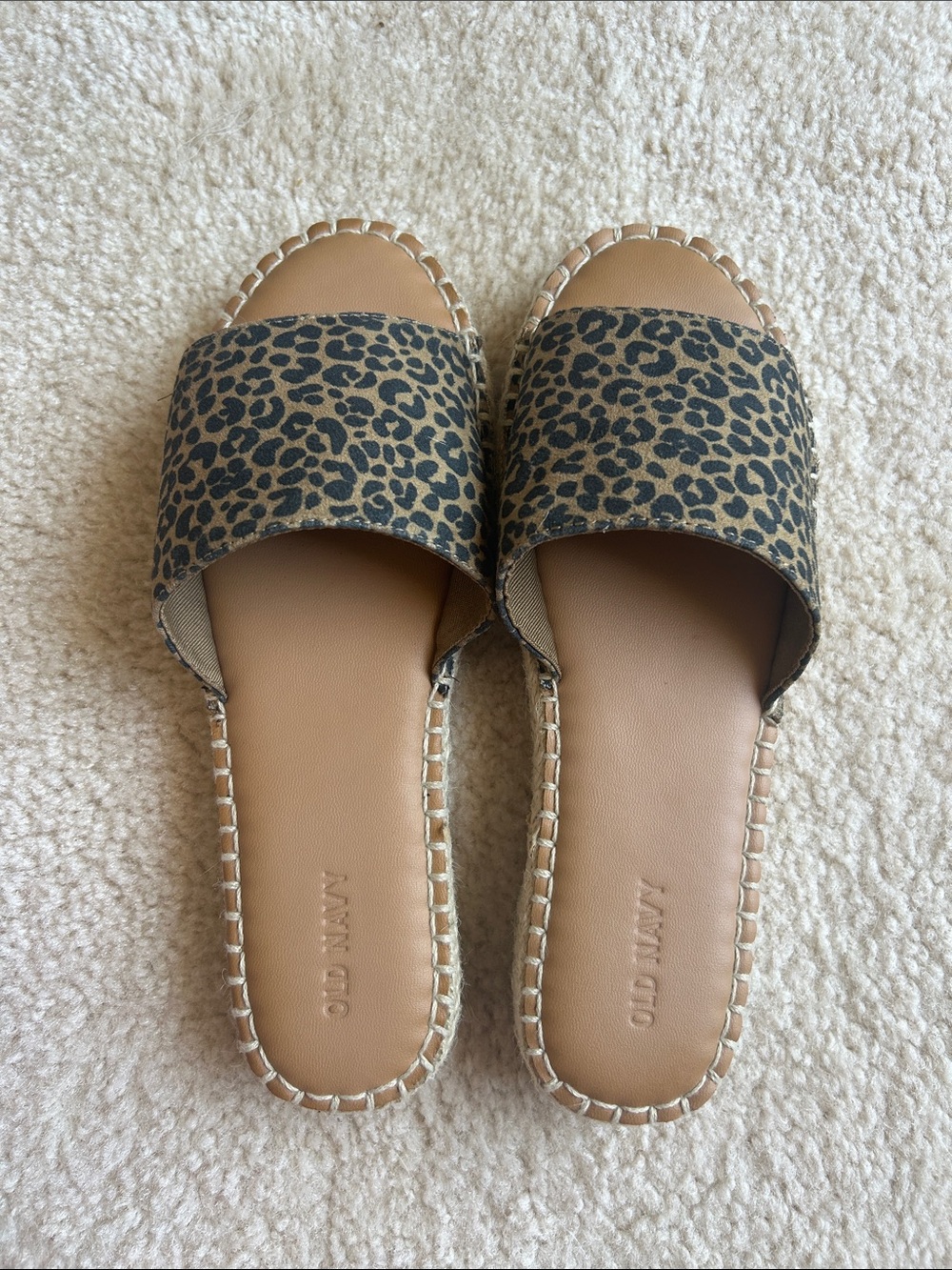 Old Navy Leopard-Print Slide Sandals in Tan and Black